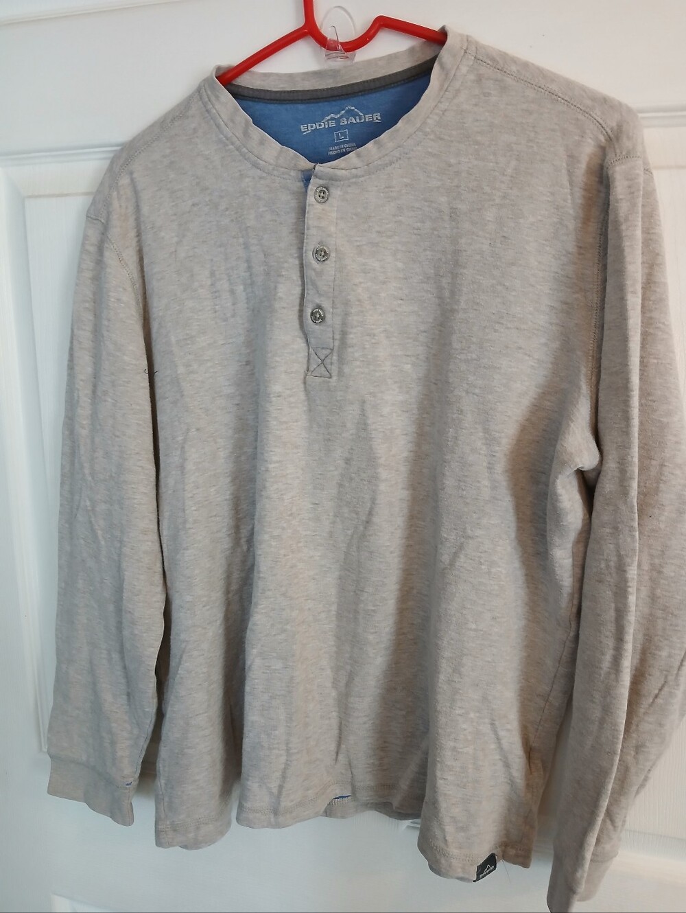 Eddie Bauer Men's Heather Light Gray Long-Sleeve Henley